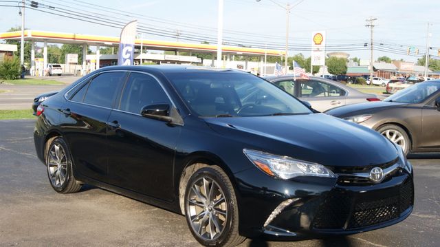 2015 Toyota Camry 3 MONTH WARRANTY , JUST SERVICED , VERY CLEAN INSIDE AND OUT  - 23059838 - 4
