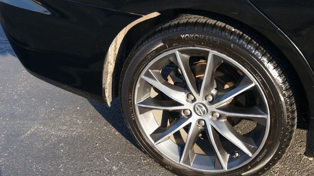 2015 Toyota Camry 3 MONTH WARRANTY , JUST SERVICED , VERY CLEAN INSIDE AND OUT  - 23059838 - 59