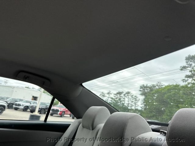 2015 Toyota Camry 4dr Sedan I4 Automatic LE - 23043736 - 10