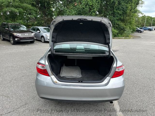 2015 Toyota Camry 4dr Sedan I4 Automatic LE - 23043736 - 11