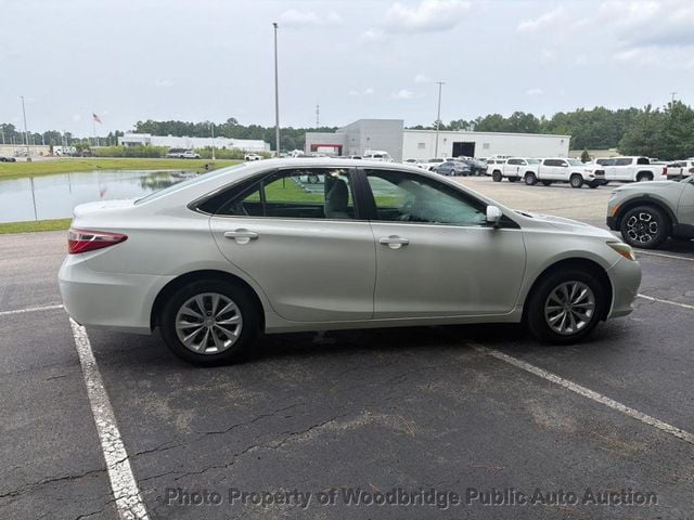 2015 Toyota Camry 4dr Sedan I4 Automatic LE - 23063734 - 1
