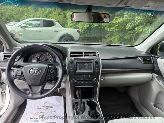 2015 Toyota Camry 4dr Sedan I4 Automatic LE - 23063734 - 6