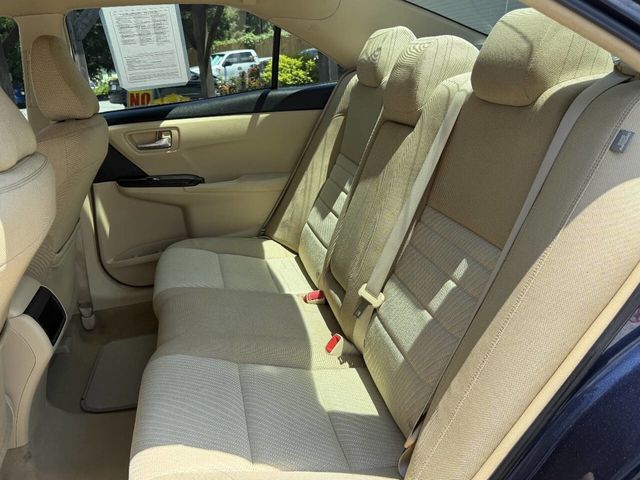 2015 Toyota Camry 4dr Sedan I4 Automatic LE - 23065669 - 11