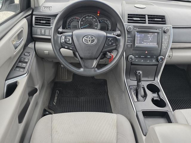 2015 Toyota Camry 4dr Sedan I4 Automatic LE - 22940413 - 10