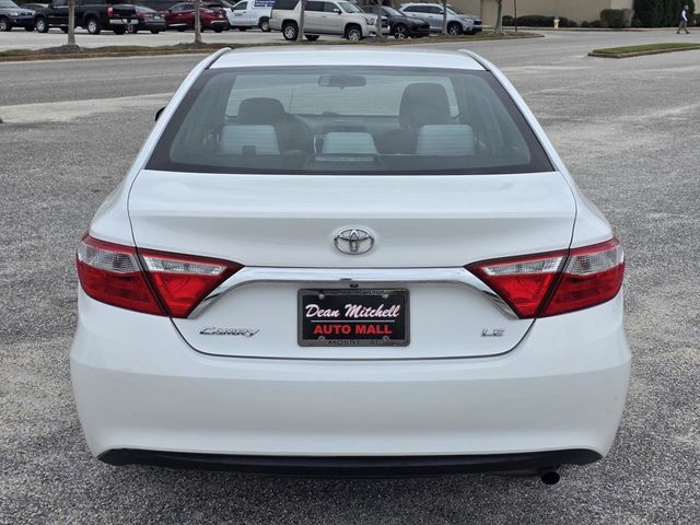 2015 Toyota Camry 4dr Sedan I4 Automatic LE - 22940413 - 3