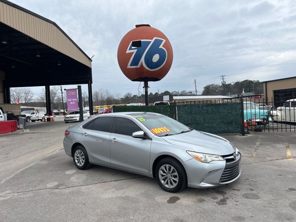 2015 Toyota Camry 4dr Sedan I4 Automatic LE - 22958597 | Video 1