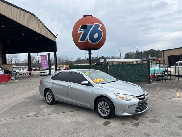 2015 Toyota Camry 4dr Sedan I4 Automatic LE - 22958597 - 0