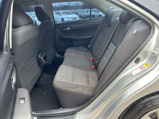 2015 Toyota Camry 4dr Sedan I4 Automatic LE - 22958597 - 6