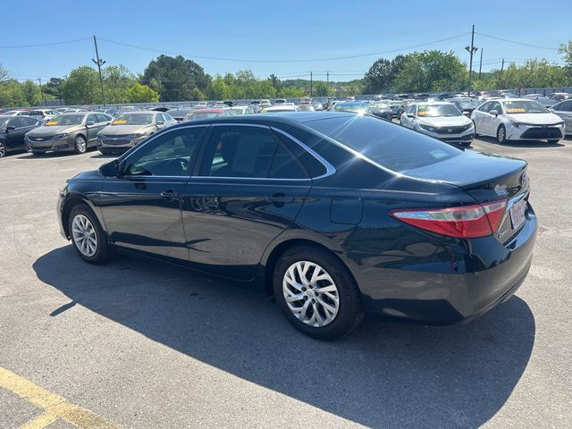 2015 Toyota Camry 4dr Sedan I4 Automatic LE - 23013377 - 5