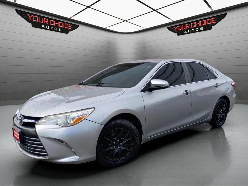 2015 Toyota Camry 4dr Sedan I4 Automatic LE - 22931351 - 0