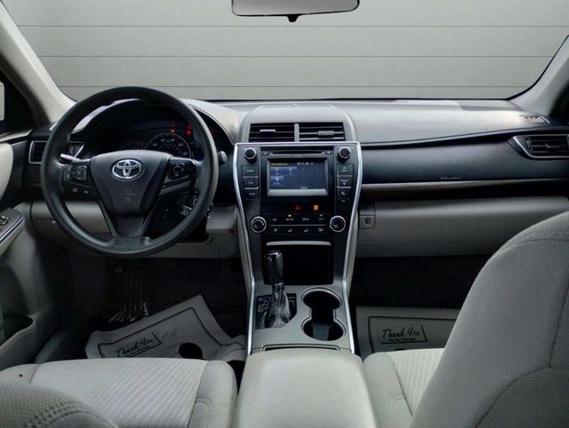 2015 Toyota Camry 4dr Sedan I4 Automatic LE - 22931351 - 33