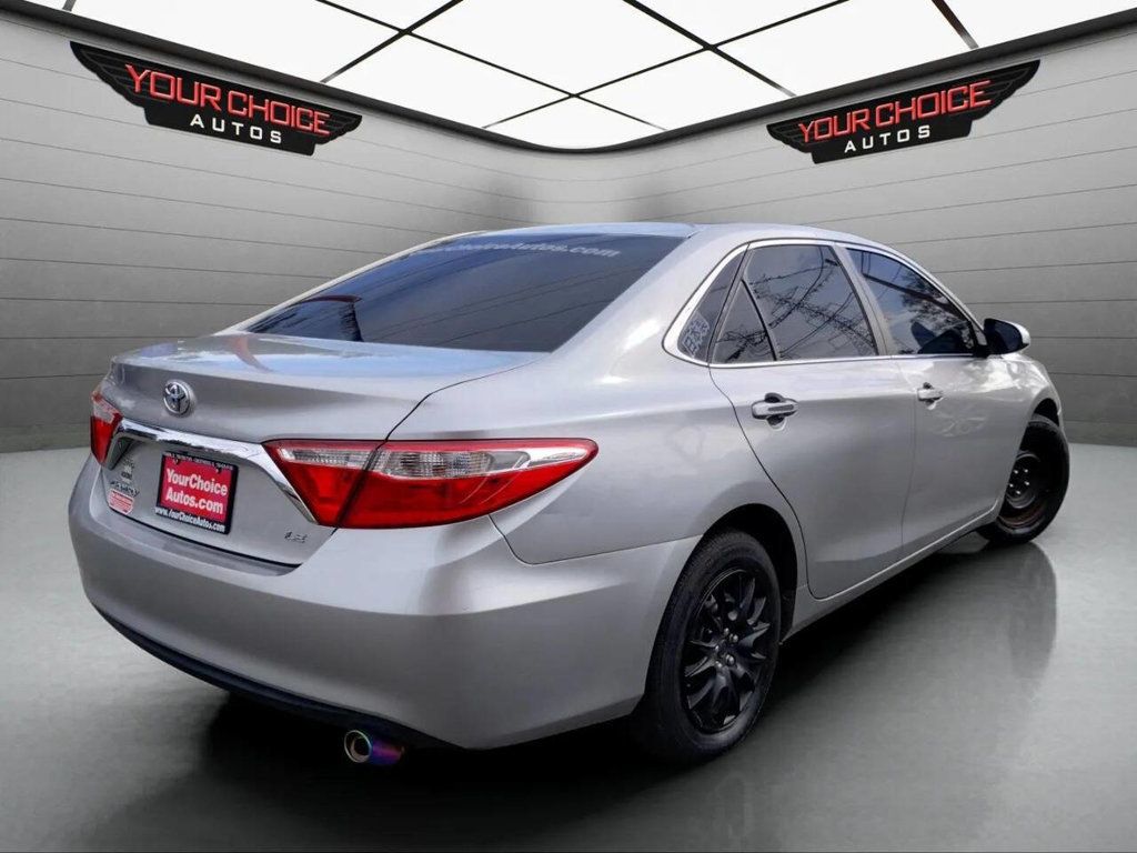 2015 Toyota Camry 4dr Sedan I4 Automatic LE - 22931351 - 4