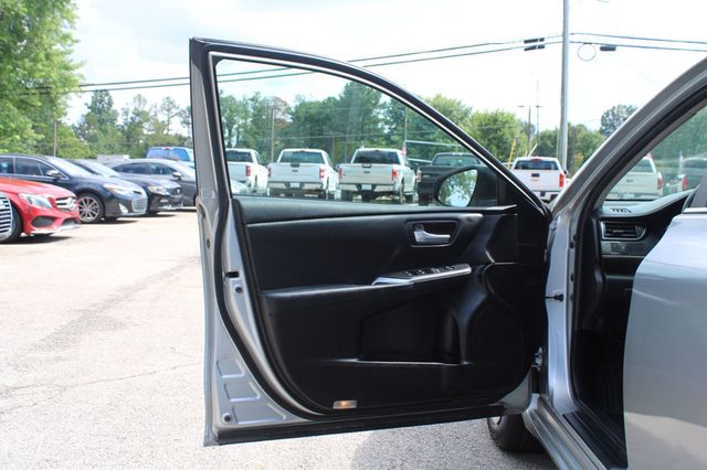 2015 Toyota Camry 4dr Sedan I4 Automatic LE - 23051552 - 11