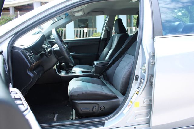 2015 Toyota Camry 4dr Sedan I4 Automatic LE - 23051552 - 12
