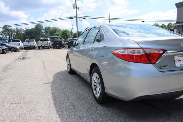 2015 Toyota Camry 4dr Sedan I4 Automatic LE - 23051552 - 33