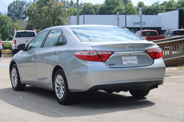 2015 Toyota Camry 4dr Sedan I4 Automatic LE - 23051552 - 5