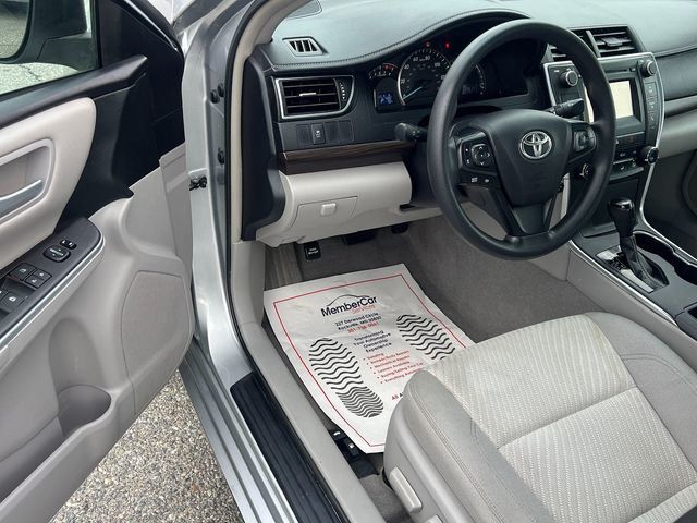 2015 Toyota Camry 4dr Sedan I4 Automatic LE - 22997317 - 9