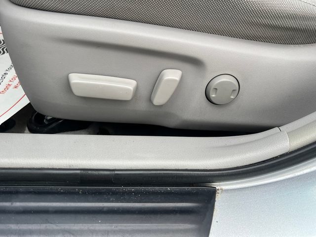 2015 Toyota Camry 4dr Sedan I4 Automatic LE - 22997317 - 11