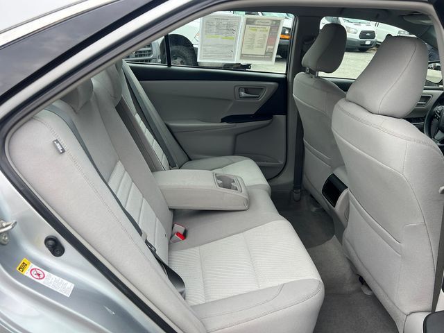 2015 Toyota Camry 4dr Sedan I4 Automatic LE - 22997317 - 17