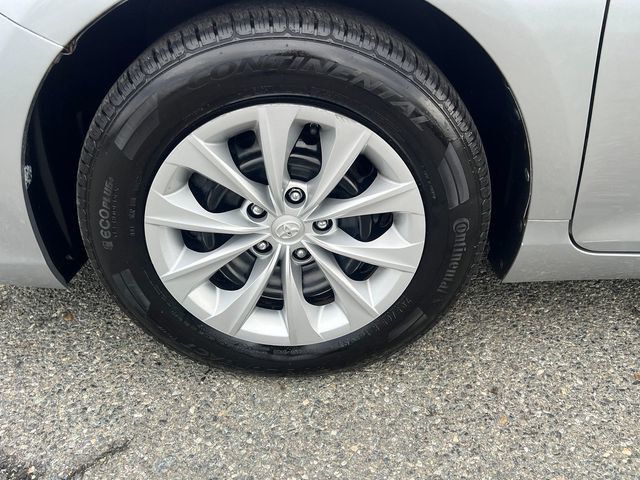 2015 Toyota Camry 4dr Sedan I4 Automatic LE - 22997317 - 8
