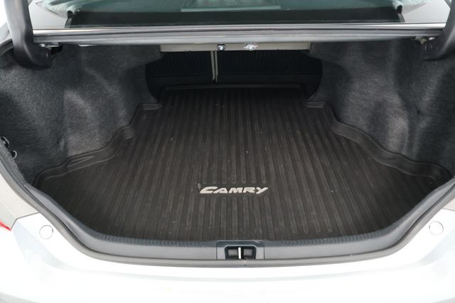 2015 Toyota Camry 4dr Sedan I4 Automatic LE - 22933236 - 19