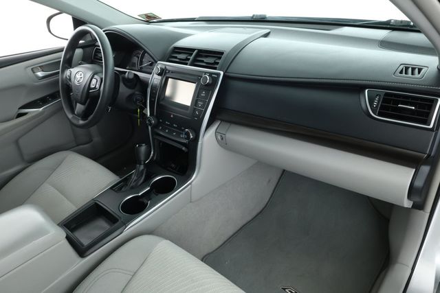2015 Toyota Camry 4dr Sedan I4 Automatic LE - 22933236 - 22