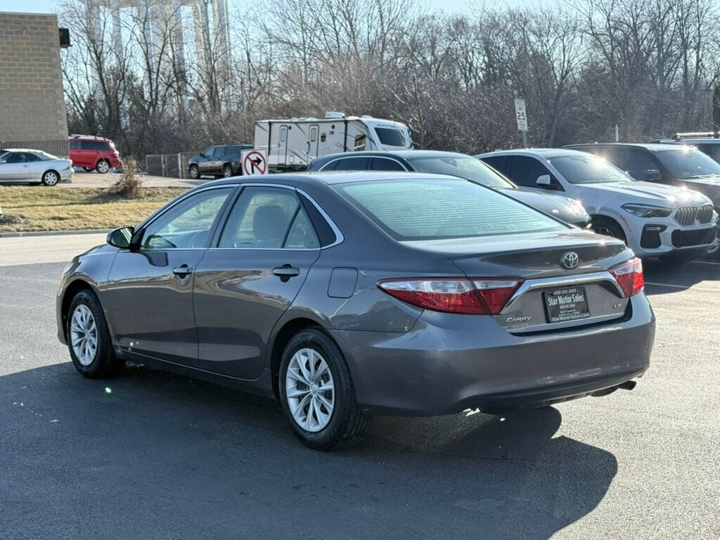 2015 Toyota Camry 4dr Sedan I4 Automatic LE - 22720730 - 4