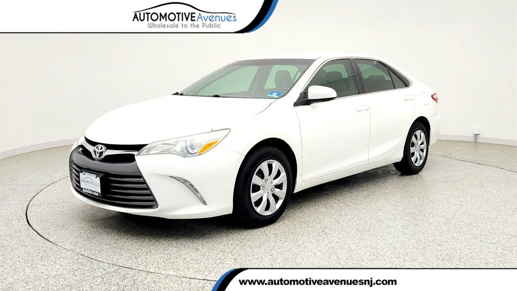 2015 Toyota Camry 4dr Sedan I4 Automatic LE w/ Entune Audio Plus - 23025757 | Video 1