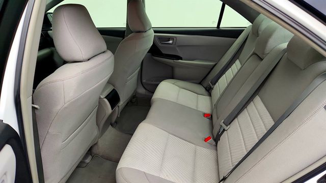 2015 Toyota Camry 4dr Sedan I4 Automatic LE w/ Entune Audio Plus - 23025757 - 19
