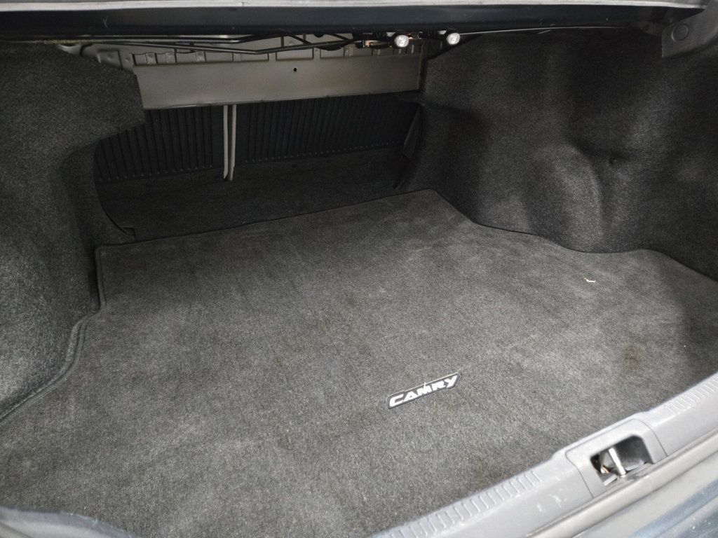 2015 Toyota Camry 4dr Sedan I4 Automatic SE - 22968465 - 9