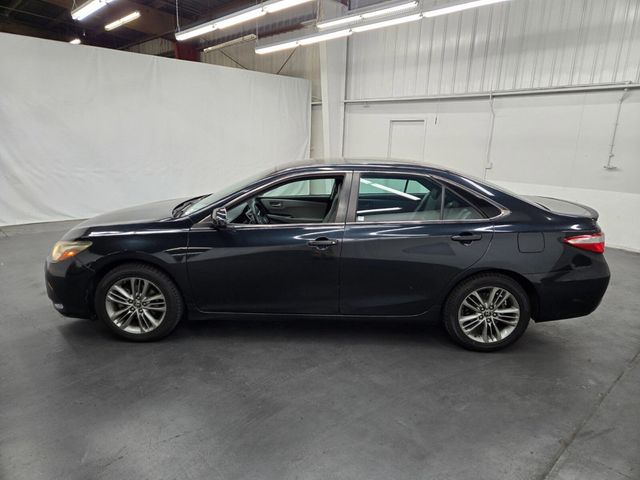 2015 Toyota Camry 4dr Sedan I4 Automatic SE - 22968465 - 1