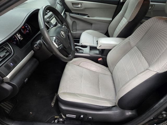 2015 Toyota Camry 4dr Sedan I4 Automatic SE - 22968465 - 5