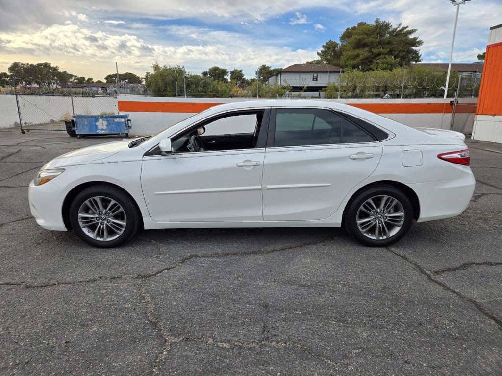 2015 Toyota Camry 4dr Sedan I4 Automatic SE - 22723521 - 1