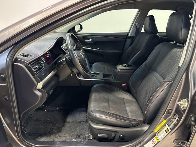 2015 Toyota Camry 4dr Sedan I4 Automatic SE - 22995558 - 16