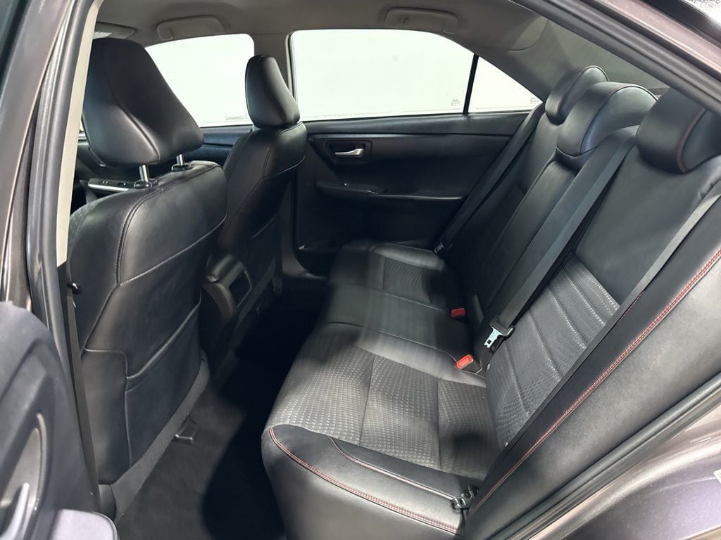 2015 Toyota Camry 4dr Sedan I4 Automatic SE - 22995558 - 22