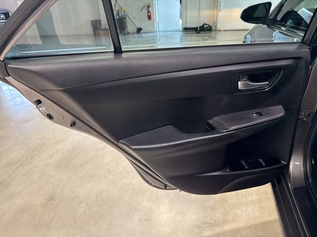 2015 Toyota Camry 4dr Sedan I4 Automatic SE - 22995558 - 25