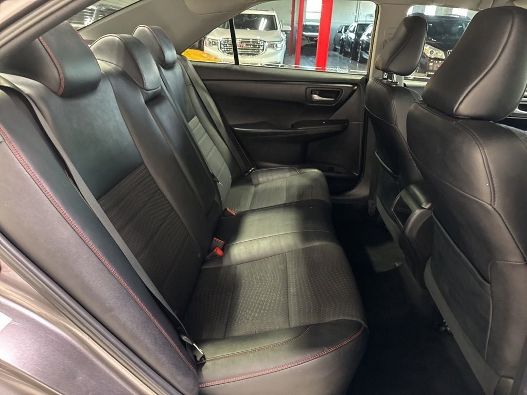 2015 Toyota Camry 4dr Sedan I4 Automatic SE - 22995558 - 29