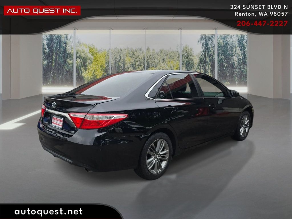 Toyota Camry photo 5