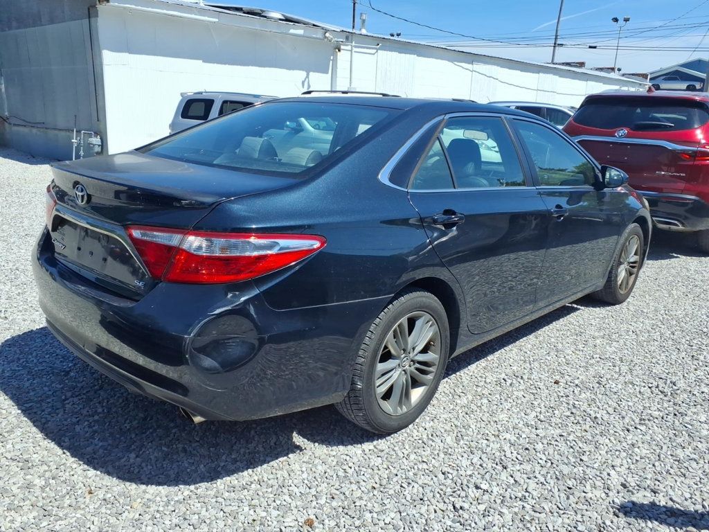 2015 Toyota Camry 4dr Sedan I4 Automatic SE - 23021869 - 1
