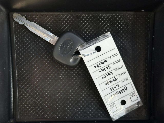 2015 Toyota Camry 4dr Sedan I4 Automatic SE - 22968392 - 26