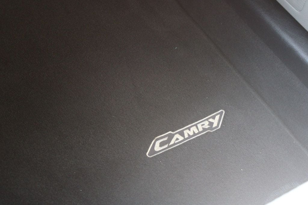 2015 Toyota Camry SE photo 33