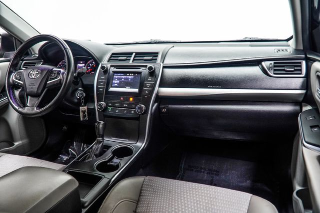 2015 Toyota Camry 4dr Sedan I4 Automatic SE - 23099285 - 18