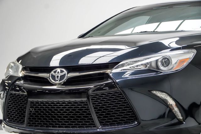 2015 Toyota Camry 4dr Sedan I4 Automatic SE - 23099285 - 1