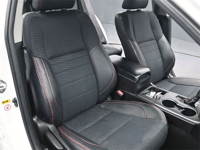 2015 Toyota Camry 4dr Sedan I4 Automatic SE - 22968082 - 16