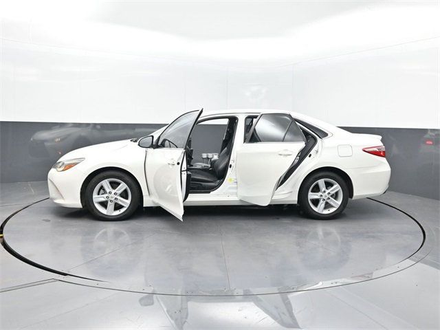 2015 Toyota Camry 4dr Sedan I4 Automatic SE - 22968082 - 25