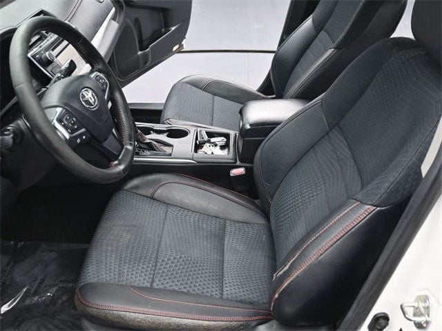2015 Toyota Camry 4dr Sedan I4 Automatic SE - 22968082 - 5