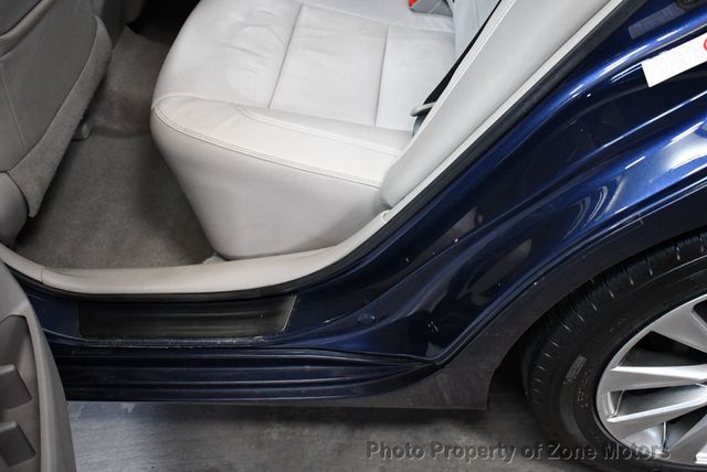 2015 Toyota Camry 4dr Sedan I4 Automatic XLE - 22664730 - 10