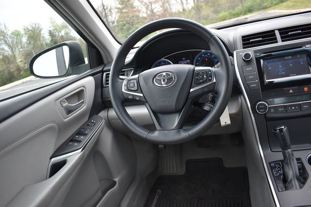 2015 Toyota Camry 4dr Sedan I4 Automatic XLE - 23008721 - 15