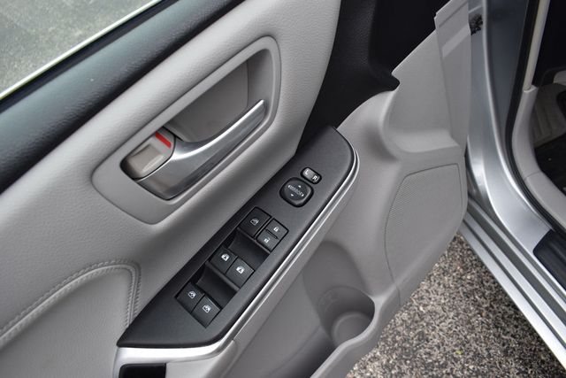 2015 Toyota Camry 4dr Sedan I4 Automatic XLE - 23008721 - 21