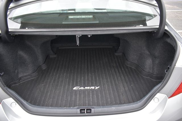 2015 Toyota Camry 4dr Sedan I4 Automatic XLE - 23008721 - 36